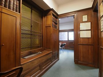 VENTA PISO-OFICINA 8 AMB URUGUAY Y CBA APTO CREDIT