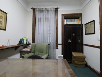 VENTA PISO-OFICINA 8 AMB URUGUAY Y CBA APTO CREDIT
