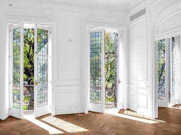 Espectacular loft en edificio a estrenar sobre Plaza Vicente López. Financiación directa