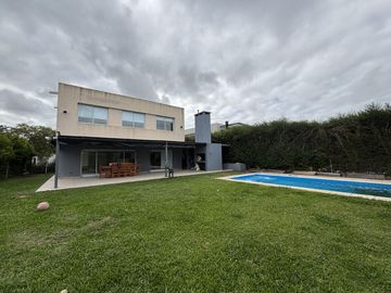 Casa en  Venta y Alquiler Los Lagos Nordelta