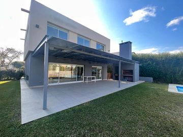 Casa en  Venta y Alquiler Los Lagos Nordelta