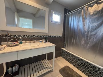 Casa en  Venta y Alquiler Los Lagos Nordelta
