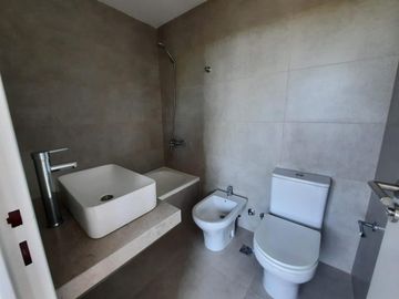 Venta Departamento 3 ambientes  en Vilago barrio Puerto Escondido Nordelta Rio a estrenar