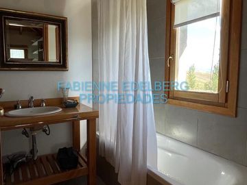 CASA DE CAMPO 19 HECTAREAS VISTAS VOLCAN LANIN  - Junin De Los Andes