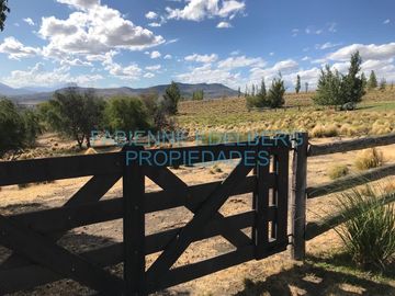CASA DE CAMPO 19 HECTAREAS VISTAS VOLCAN LANIN  - Junin De Los Andes