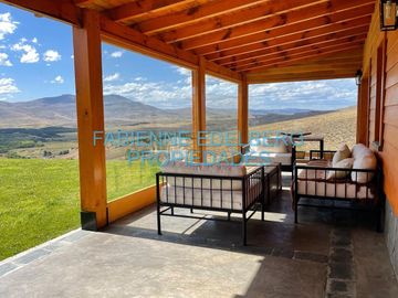 CASA DE CAMPO 19 HECTAREAS VISTAS VOLCAN LANIN  - Junin De Los Andes
