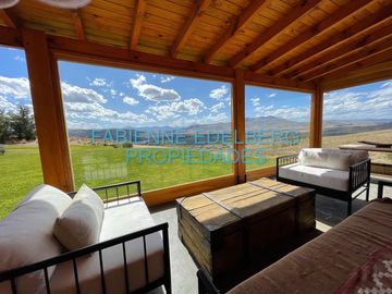 CASA DE CAMPO 19 HECTAREAS VISTAS VOLCAN LANIN  - Junin De Los Andes