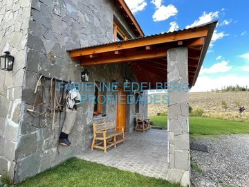 CASA DE CAMPO 19 HECTAREAS VISTAS VOLCAN LANIN  - Junin De Los Andes