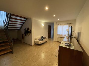 Casa - Housing y Condominios