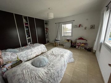 Casa - Housing y Condominios