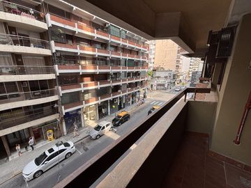Corrientes al 1500 - Semipiso 2 dormitorios 2 baños