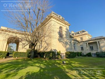 Casa en venta de cinco ambientes en Abril Club de Campo - Apto Credito, Guillermo Hudson