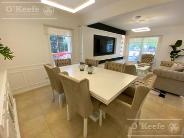 Casa en venta de cinco ambientes en Abril Club de Campo - Apto Credito, Guillermo Hudson