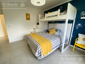 Casa en venta de cinco ambientes en Abril Club de Campo - Apto Credito, Guillermo Hudson