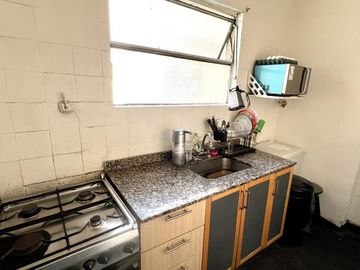 Viamonte 2000 Departamento de 3 amb con dependencia en venta en Balvanera c/balcón VENTA