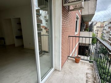 3 ambientes con balcón - Barrio Norte