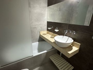 3 ambientes con balcón - Barrio Norte