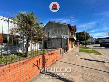 Casa en venta, Hipólito Yrigoyen 188, a metros de Av. 25 de mayo, Escobar centro