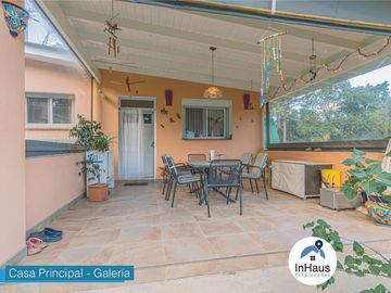 Complejo de cabañas con casa principal en  Villa General Belgrano