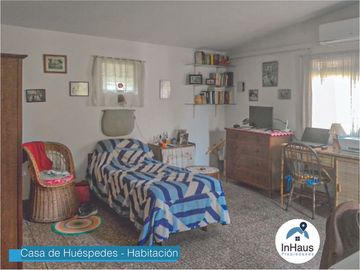 Complejo de cabañas con casa principal en  Villa General Belgrano