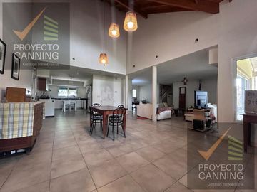 Casa en venta en Ezeiza