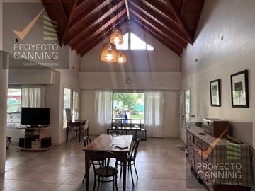 Casa en venta en Ezeiza