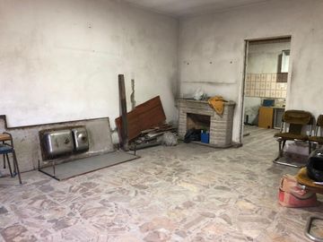 PH a Reciclar con Cochera y terraza  - Wilde