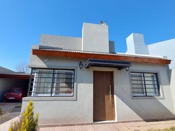 Casa - Cañuelas