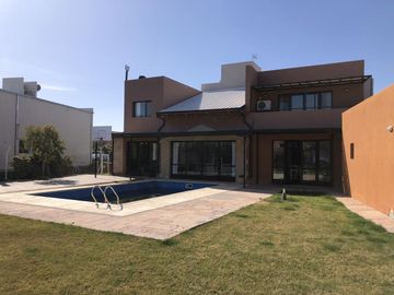 Casa - Confluencia