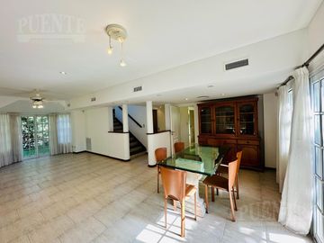 Casa - Solar Del Bosque - Venta con Renta