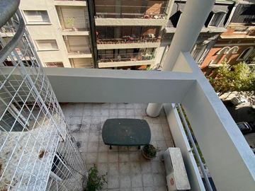 Libertad 1600, Depto 2 Ambientes C/ Balcón y Terraza Propia, Edificio Moderno, De Categoría-Recoleta