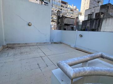 Libertad 1600, Depto 2 Ambientes C/ Balcón y Terraza Propia, Edificio Moderno, De Categoría-Recoleta