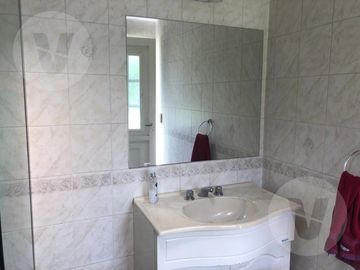 Casa en venta - Barrio Echeverria Del Lago, Canning