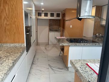 CASA EN LOMAS DE TECAMACHALCO EN VENTA  Casa en renta en Lomas de Tecamachalco