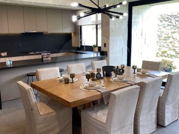 Casa en condominio en venta en El Campanario