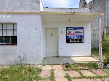 Casa 3 Amb. con Jardín