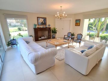 Vendo Casa en Buenos Aires Golf Club / Bella Vista