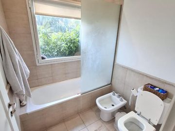 Vendo Casa en Buenos Aires Golf Club / Bella Vista