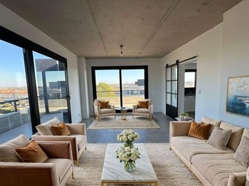 Venta De Departamento De 2 Ambientes En Zug Verdi, La Lonja, Pilar!
