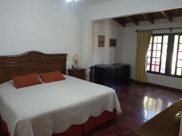 Casa - Claypole
