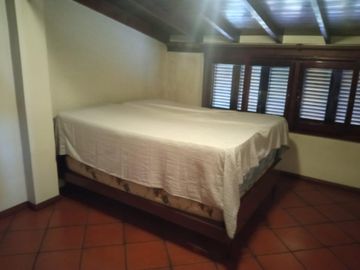 Casa - Claypole