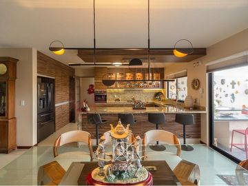 CASA MODERNA EN VENTA EN CUMBRES DEL LAGO JURIQUILLA CON ALBERCA Y SUPER EQUIPADA