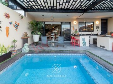 CASA MODERNA EN VENTA EN CUMBRES DEL LAGO JURIQUILLA CON ALBERCA Y SUPER EQUIPADA