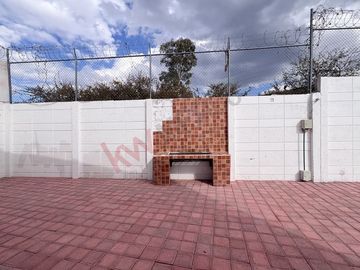Casa en venta en Condominio Luz Maria Corregidora con excelente ubicación