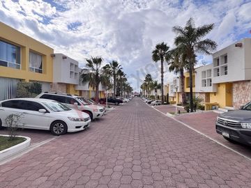 Casa en venta en Condominio Luz Maria Corregidora con excelente ubicación