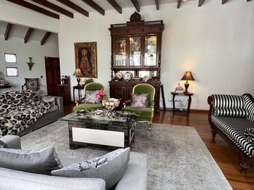 AMPLIO DÙPLEX  TOWNHOUSE CON LINDA VISTA