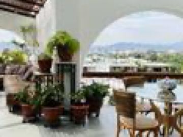 AMPLIO DÙPLEX  TOWNHOUSE CON LINDA VISTA