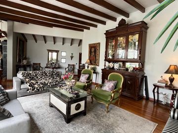 AMPLIO DÙPLEX  TOWNHOUSE CON LINDA VISTA