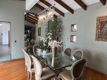 AMPLIO DÙPLEX  TOWNHOUSE CON LINDA VISTA