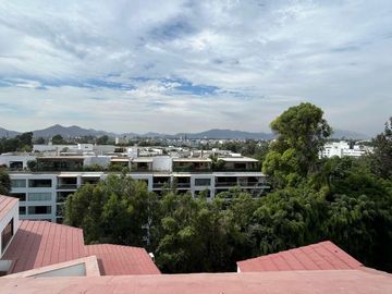 AMPLIO DÙPLEX  TOWNHOUSE CON LINDA VISTA